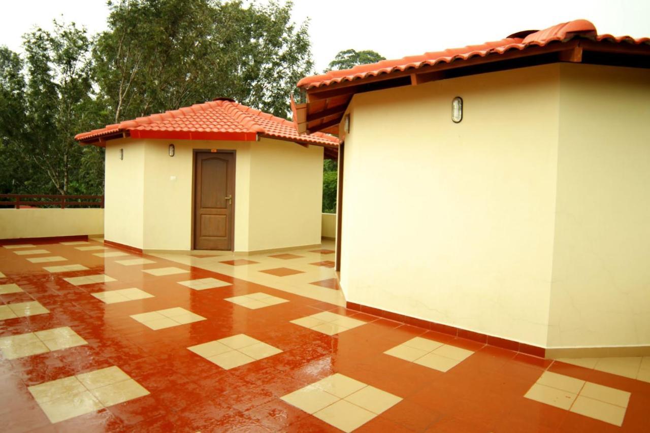 Ack Palacce Inn Yercaud Ngoại thất bức ảnh