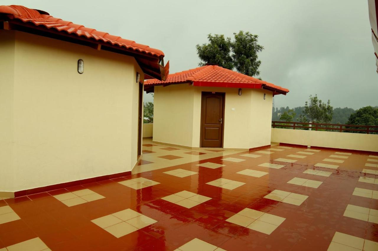 Ack Palacce Inn Yercaud Ngoại thất bức ảnh