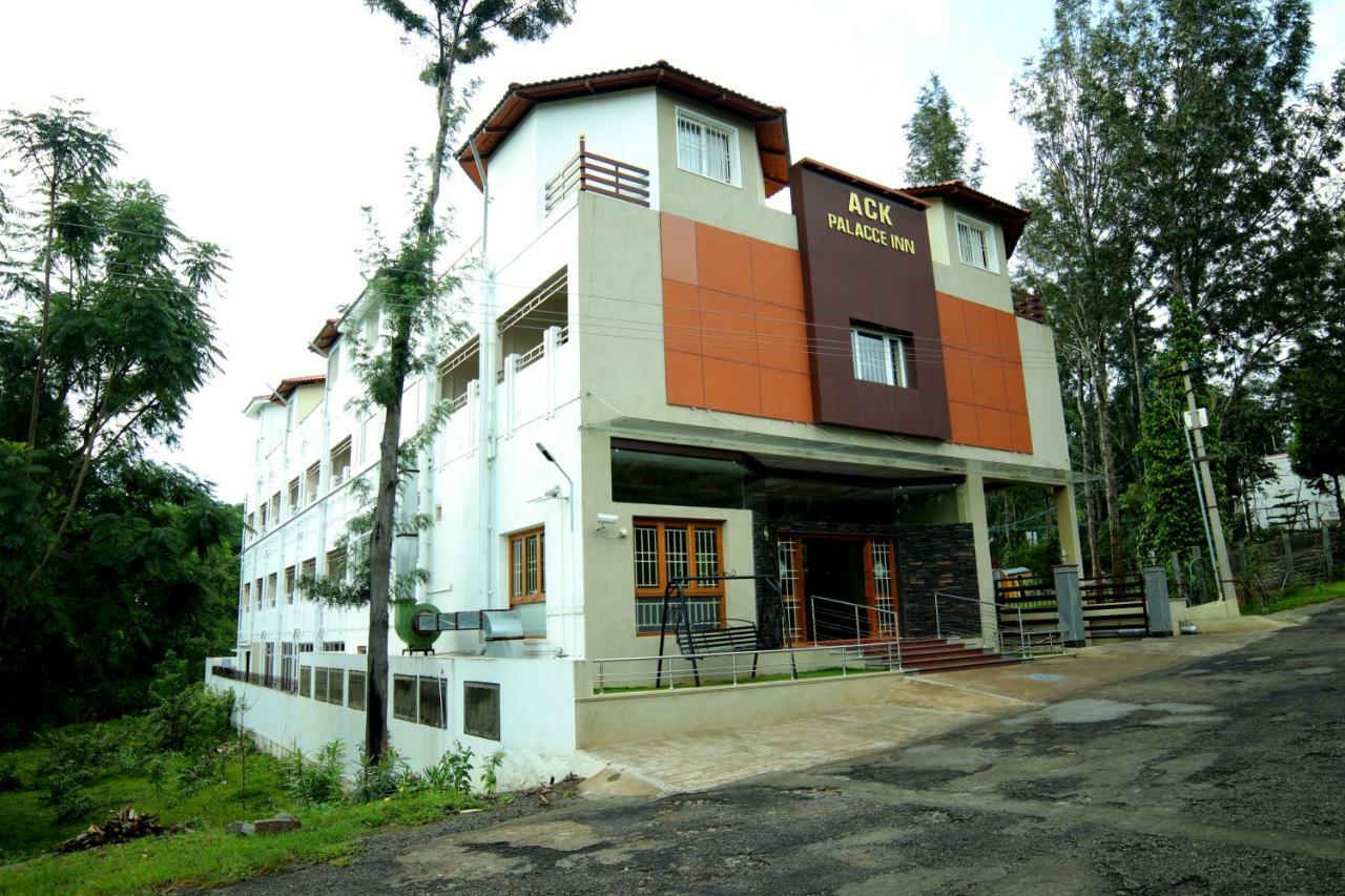 Ack Palacce Inn Yercaud Ngoại thất bức ảnh